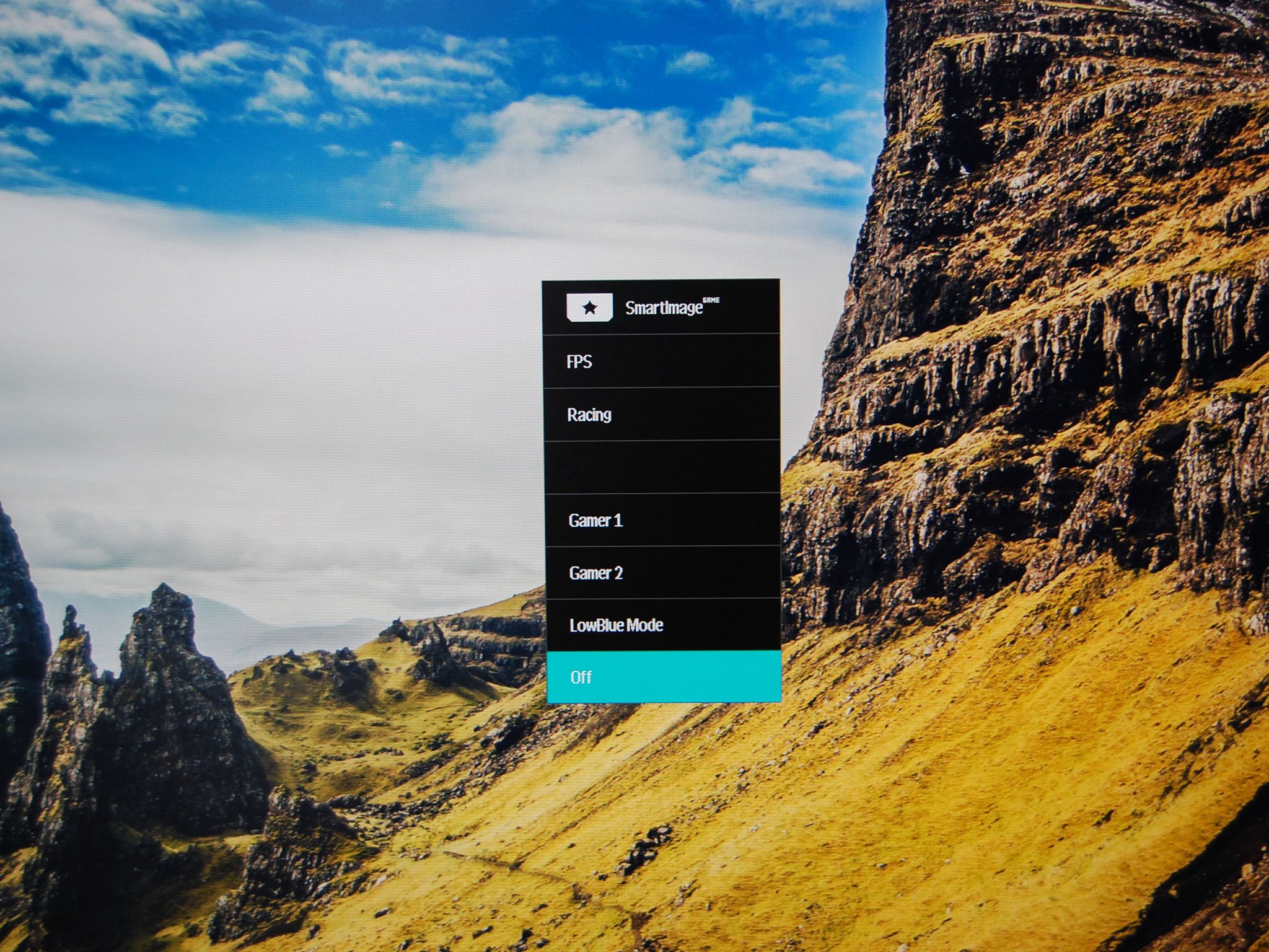 Philips Momentum 326M monitor review: Big, beautiful, and