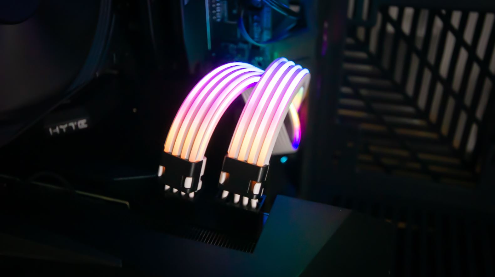 Lian Li Strimer Plus V2 Review: A New Level of RGB for Your PSU