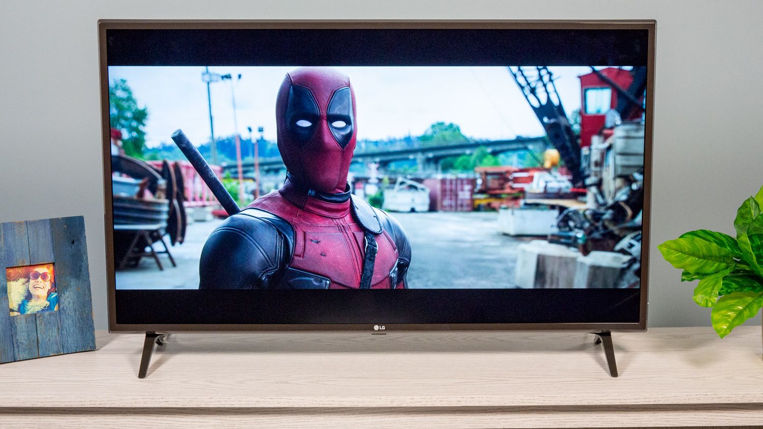 LG UK6300 43-Inch 4K TV - Full Review and Benchmarks | Tom's Guide