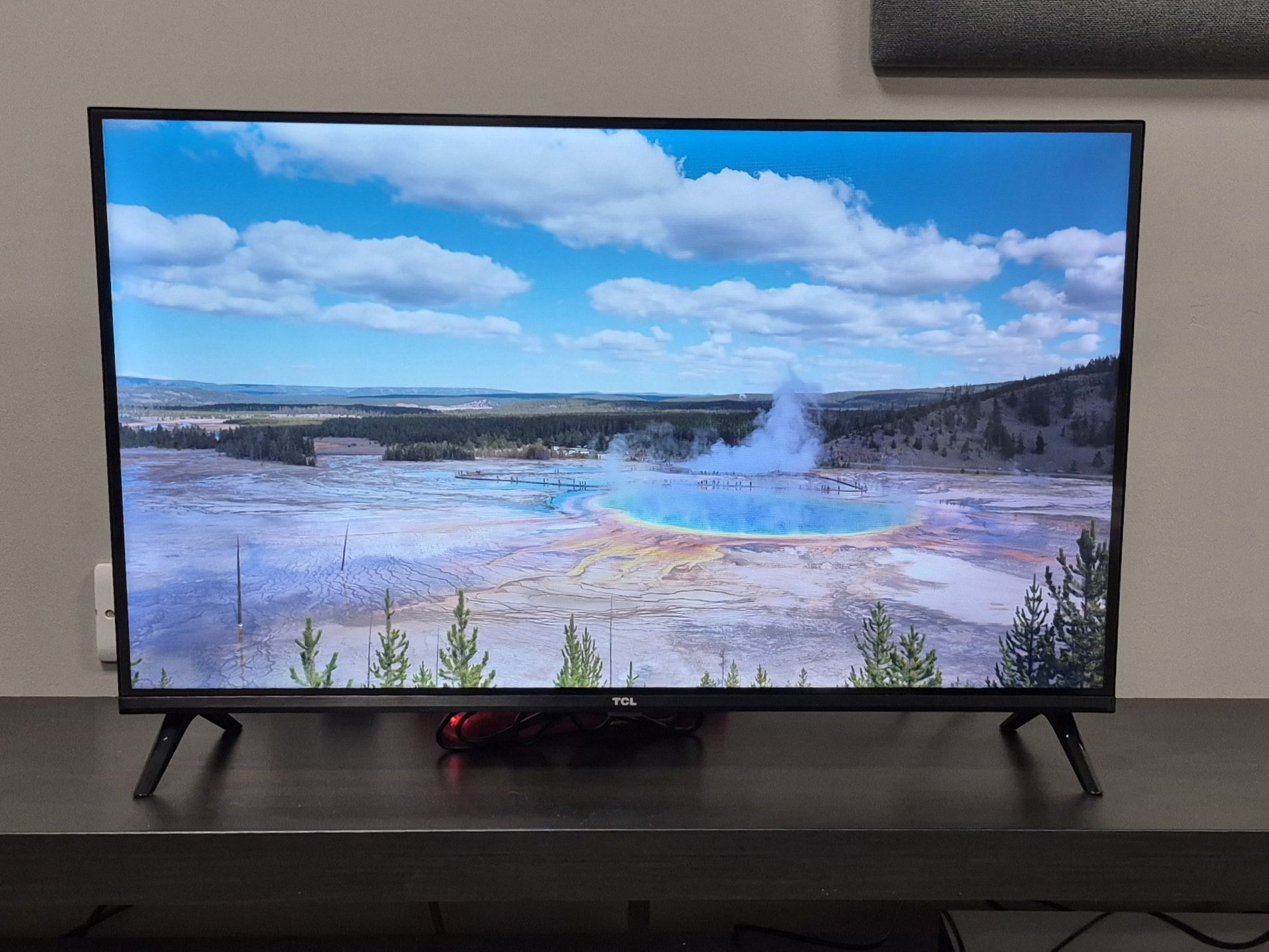 TCL 32S5400 review: a super-tempting cheap small TV, with some