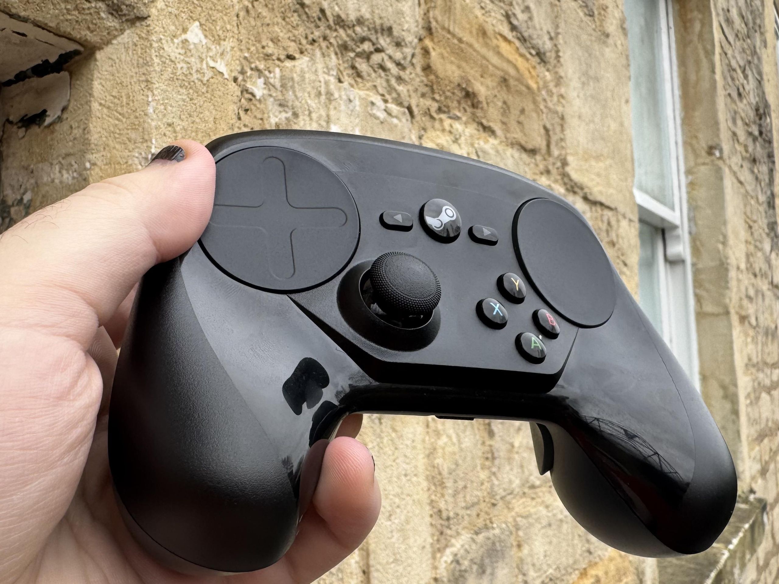 Steam Controller re-review: A fresh look at Valve's flawed but