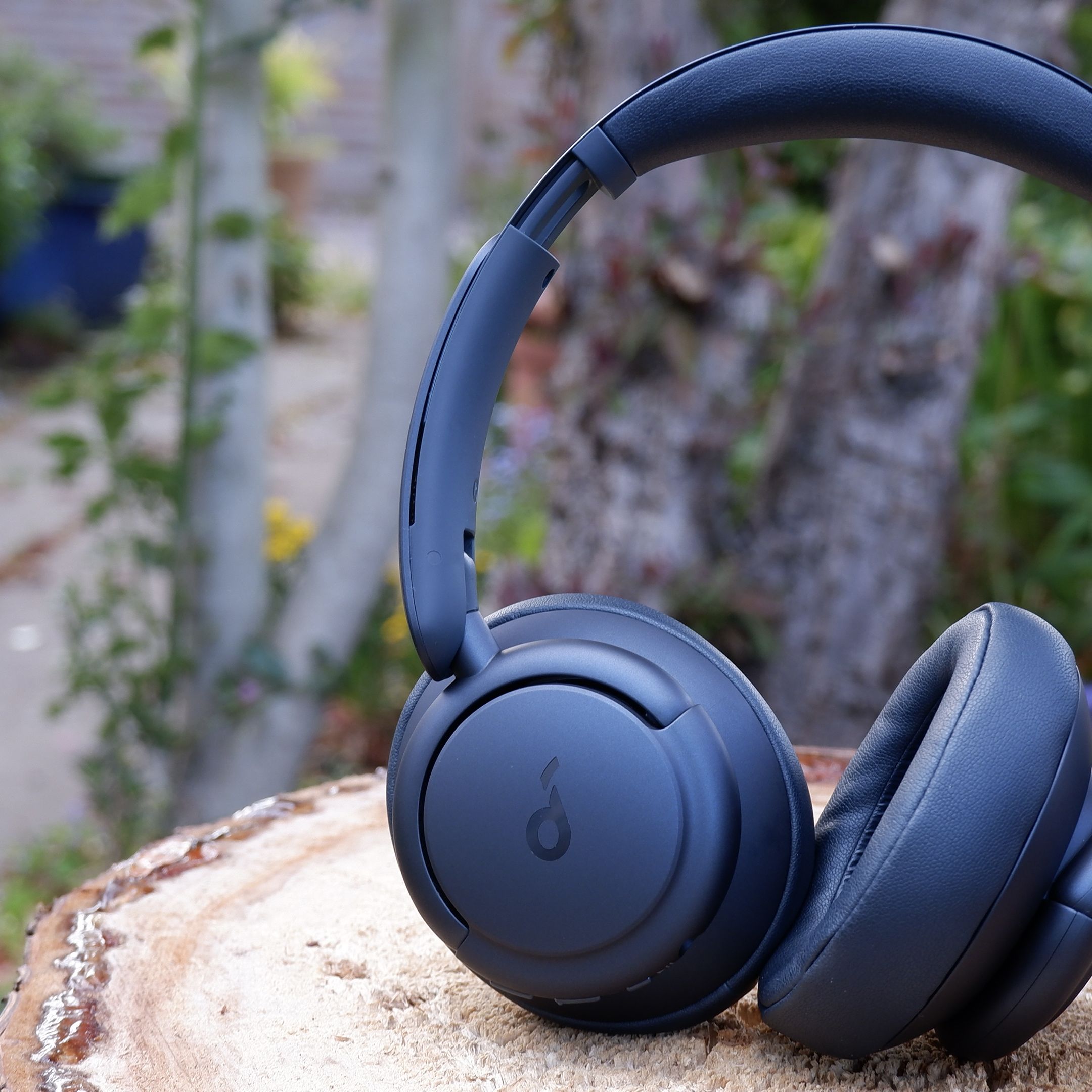 Anker Soundcore Life Q35 Review | Laptop Mag