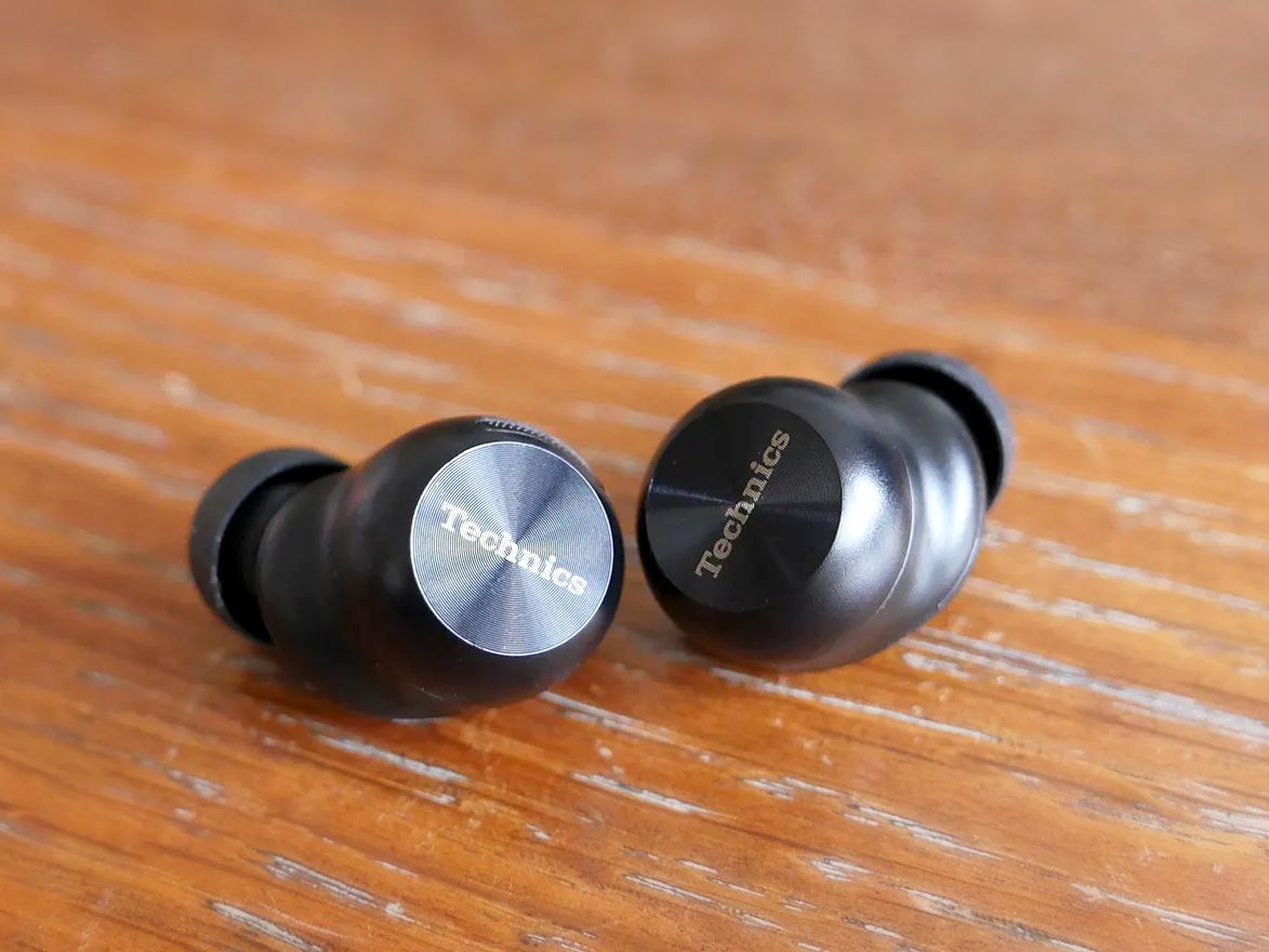 Technics EAH-AZ100 review: amazing in-ear earbuds | T3