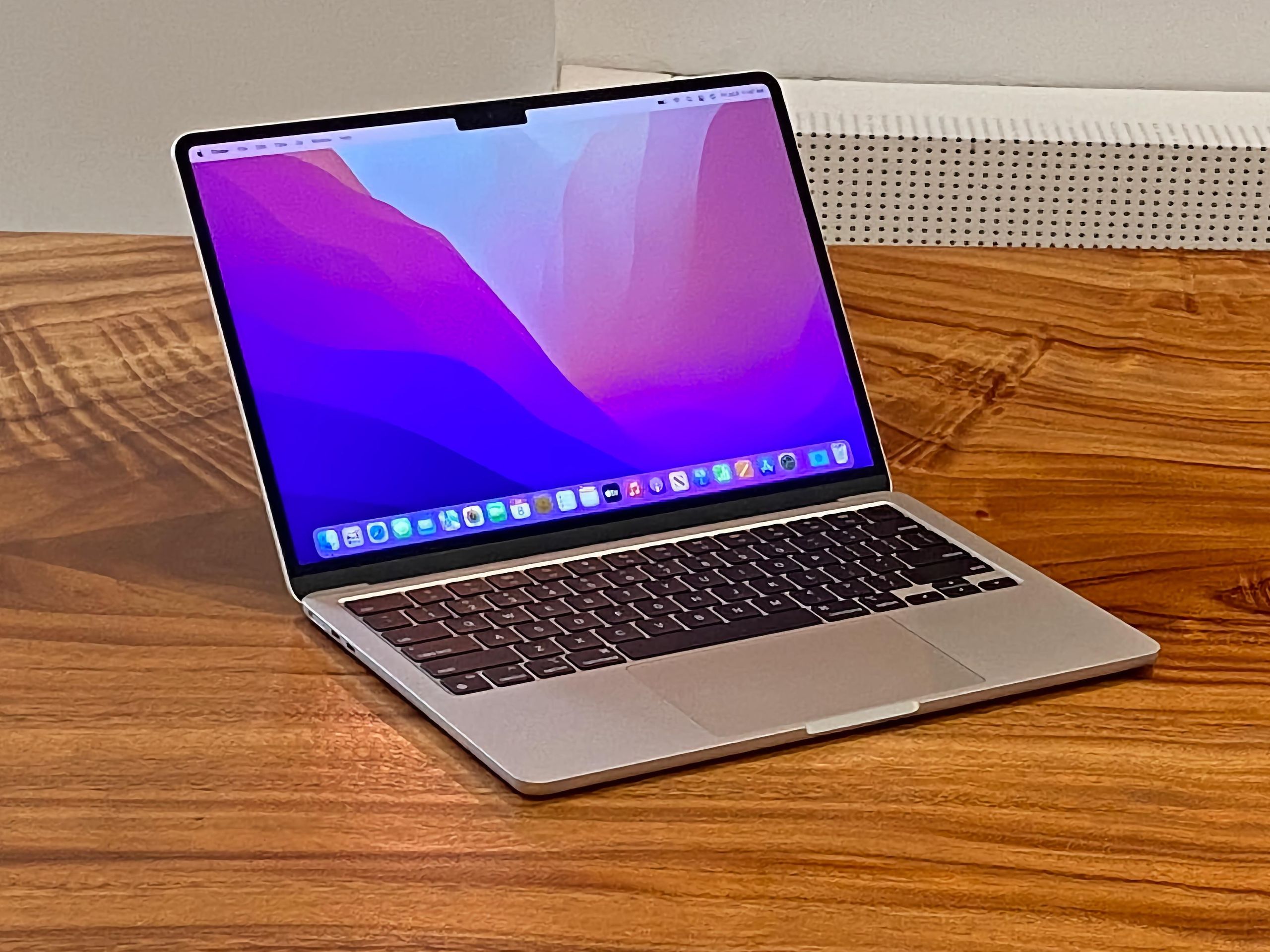 MacBook Air (M2) Review: Thinner, Better, More Expensive | Tom's