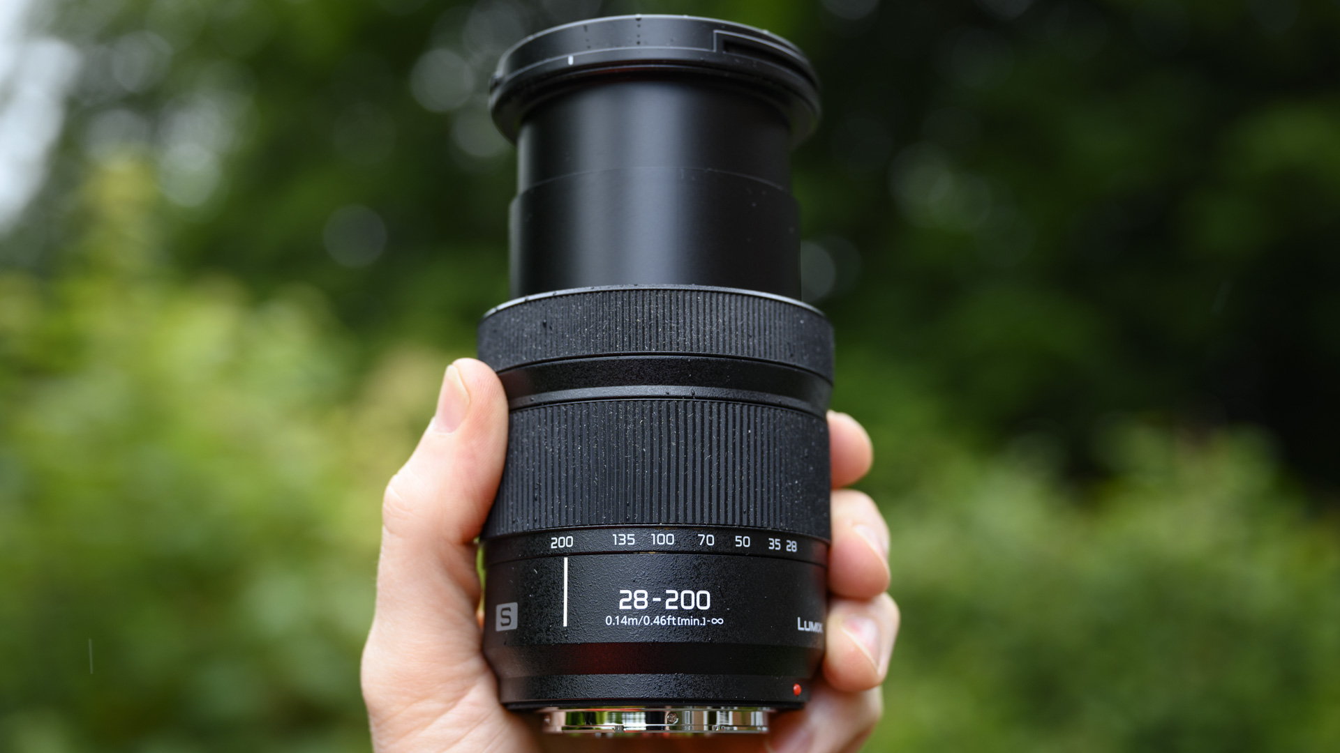 Panasonic Lumix S 28-200mm F4-7.1 Macro OIS review: the travel