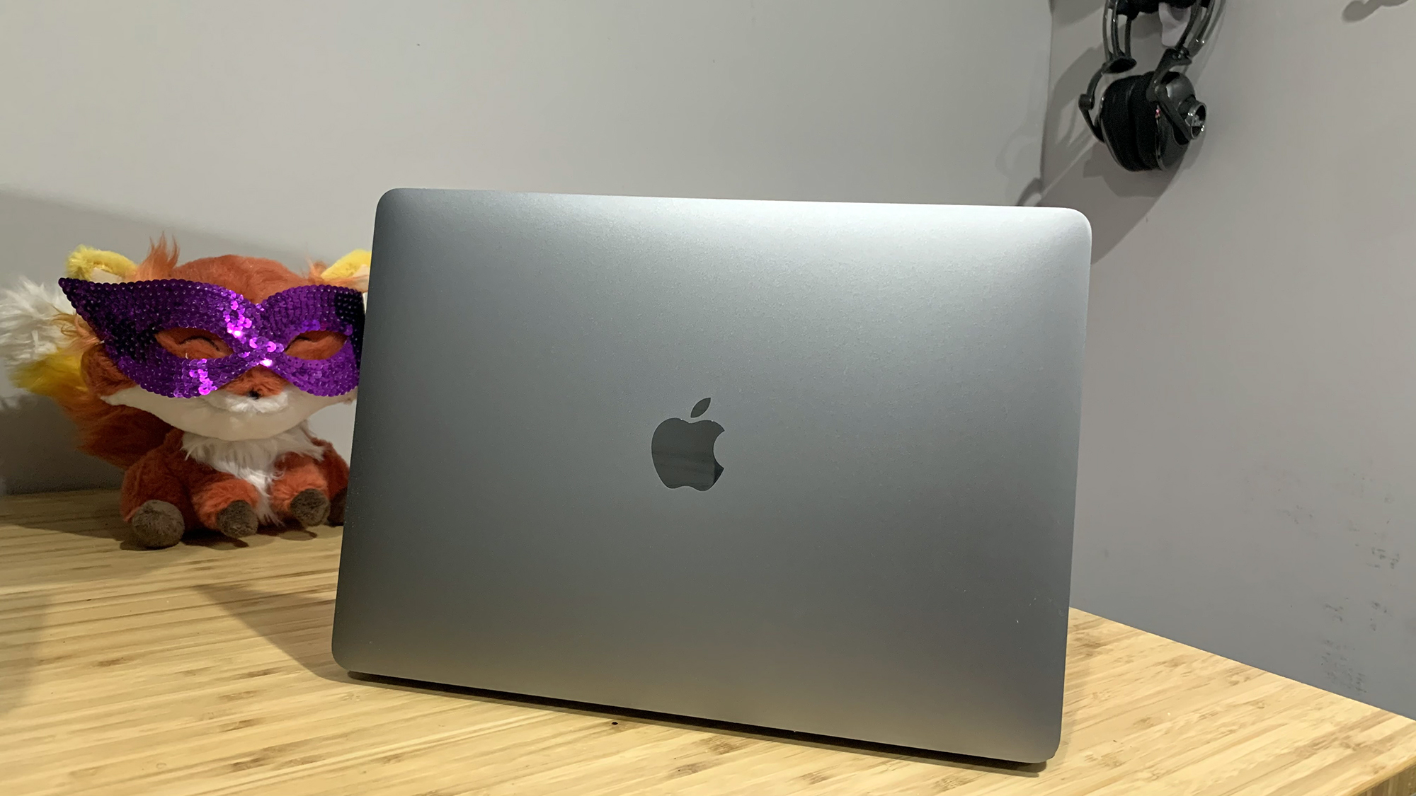 Apple MacBook Pro (13-inch, M1, 2020) review | Laptop Mag