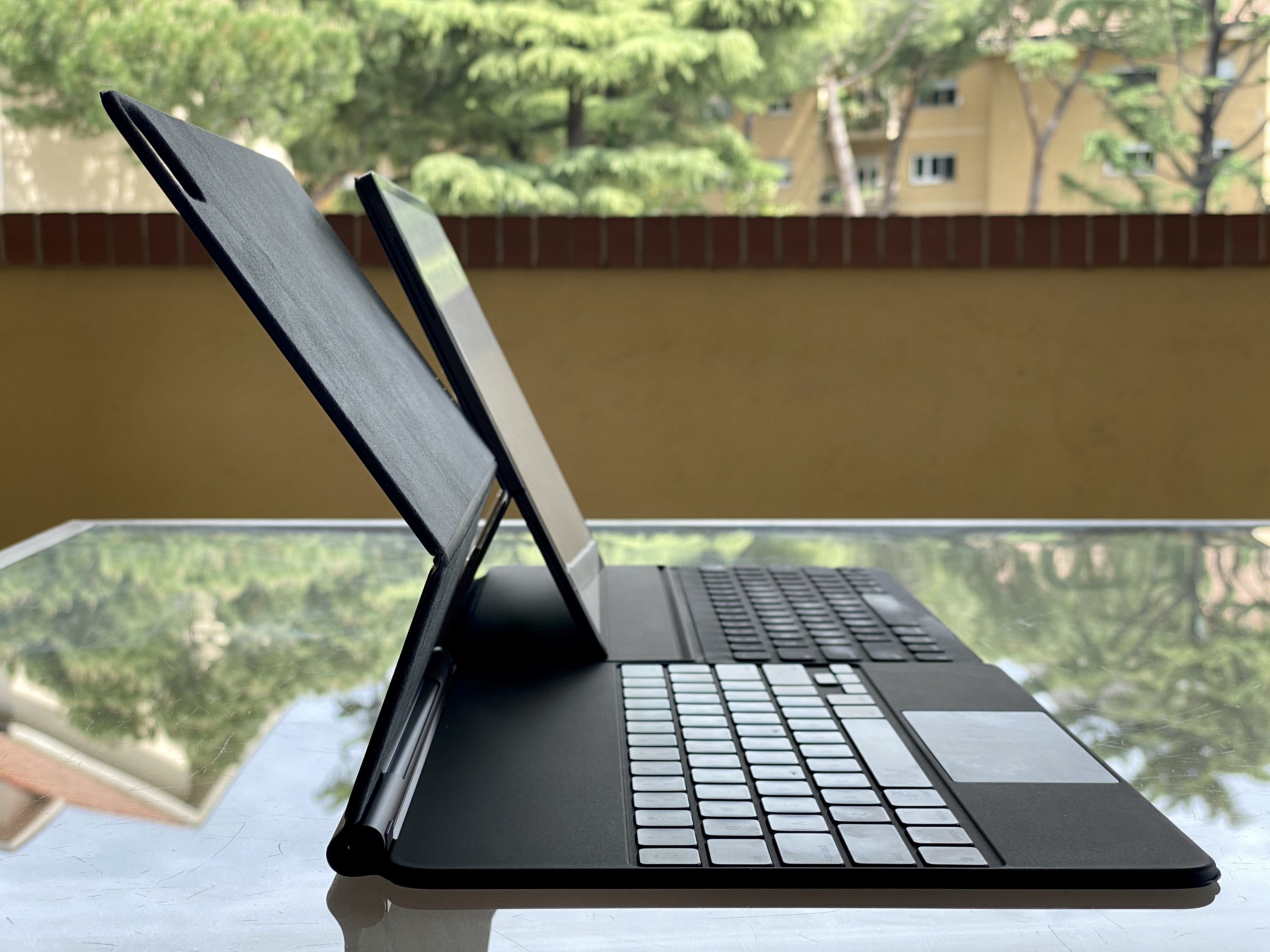 Magic Keyboard for iPad Pro: A New Breed of Laptop - MacStories