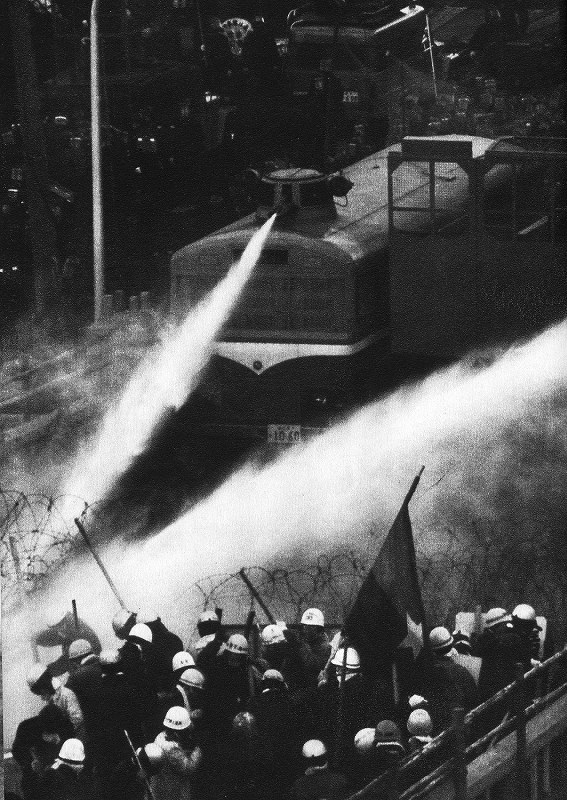 報道写真家：三留理男さんから写真寄贈 [写真特集15/30] | 毎日新聞