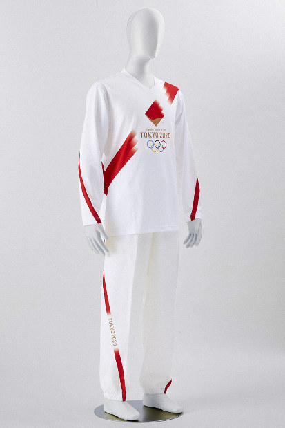 東京五輪 聖火ランナーユニホーム発表 駅伝「たすき」モチーフに