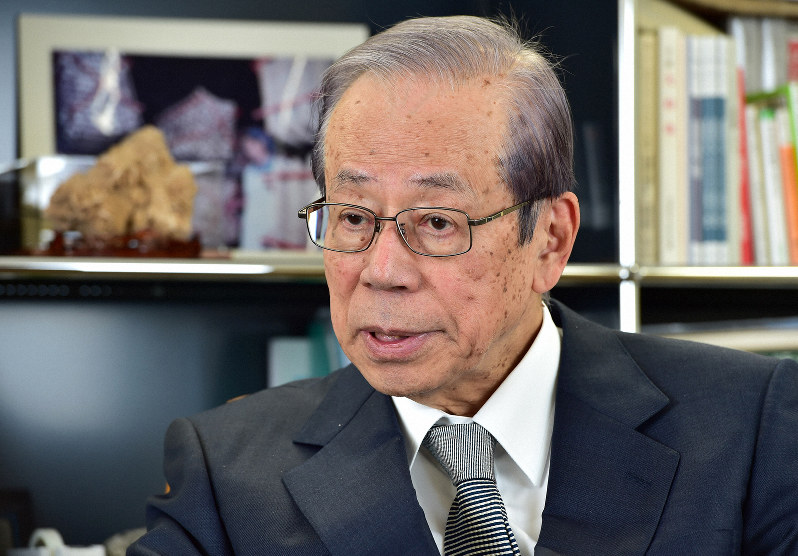 首相公文書「保存ルールを」 福田氏、退任後も自身で管理 | 毎日新聞