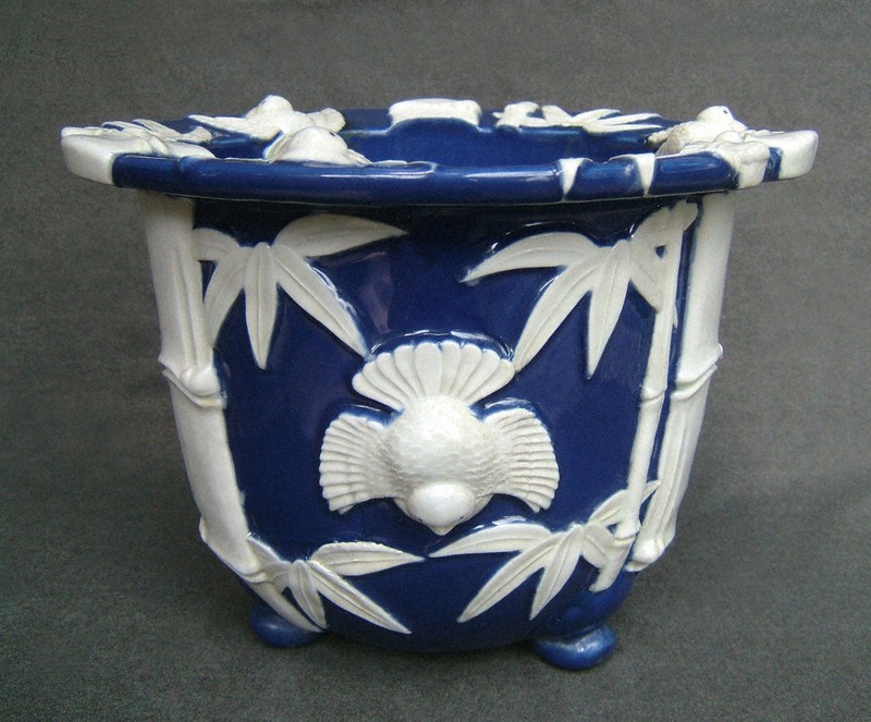 尾張鉢、知ってほしい」 江戸期隆盛、幻の名品 陶芸家らが本出版