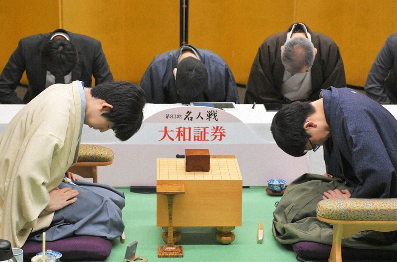 将棋：第83期名人戦 第2局 千日手含みで封じ手 | 毎日新聞