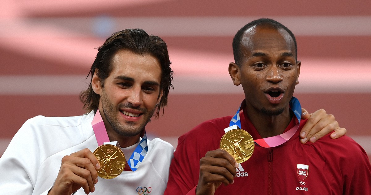 男子走り高跳び 決着より「共有」を選んだ2人の金メダリスト | 毎日新聞