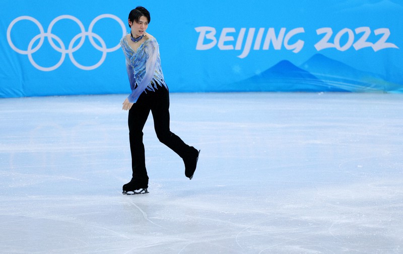 羽生結弦、4回転抜けても95点「自分褒めたい」 視線はフリーへ | 毎日新聞