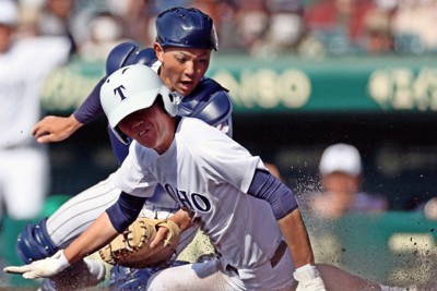 東邦が4年ぶりのセンバツ勝利 鳥取城北に打ち勝つ | 毎日新聞