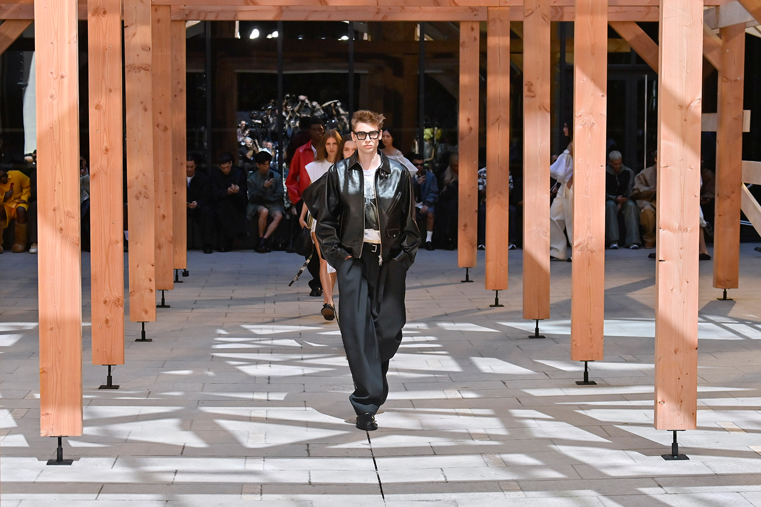 sacaiの2025年春夏コレクションが公開