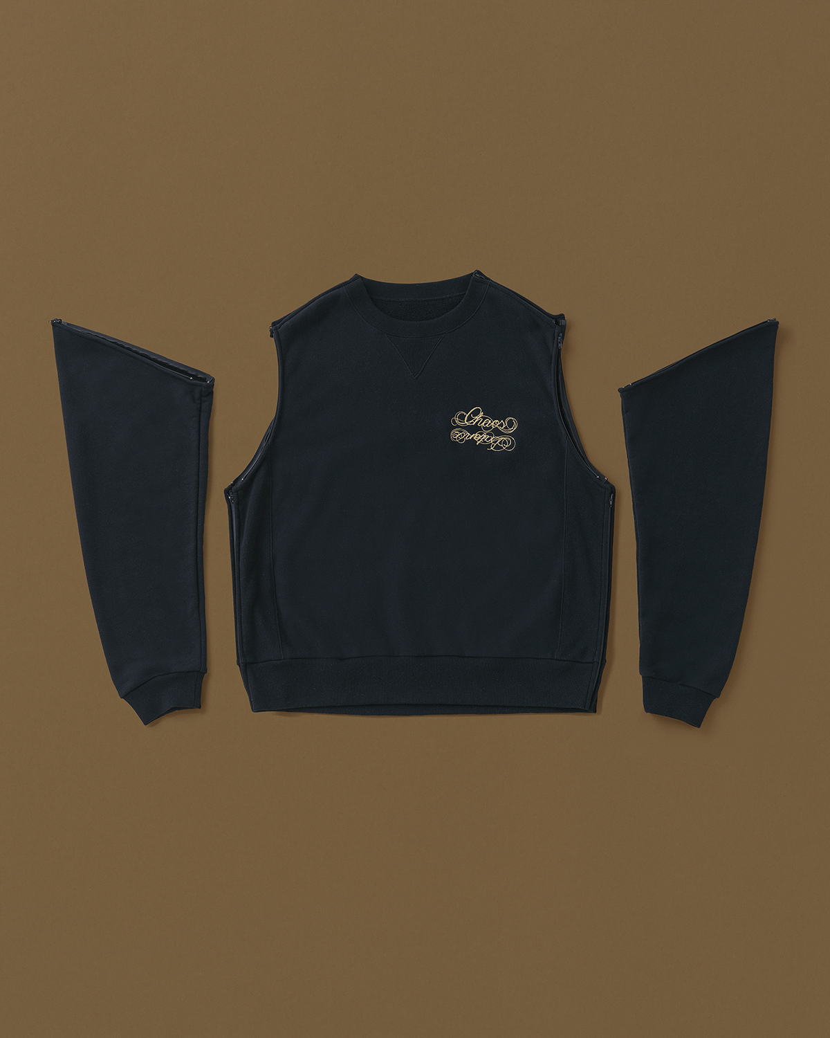 Levi's®とのコラボレーションアイテムにもドッキング可能。UNDERCOVER