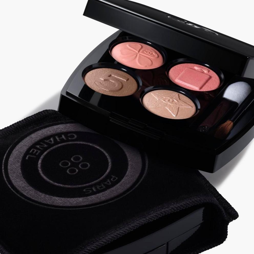 Chanel LES 4 OMBRES BOUTONS MULTI-EFFECT QUADRA EYESHADOW | FRASERS