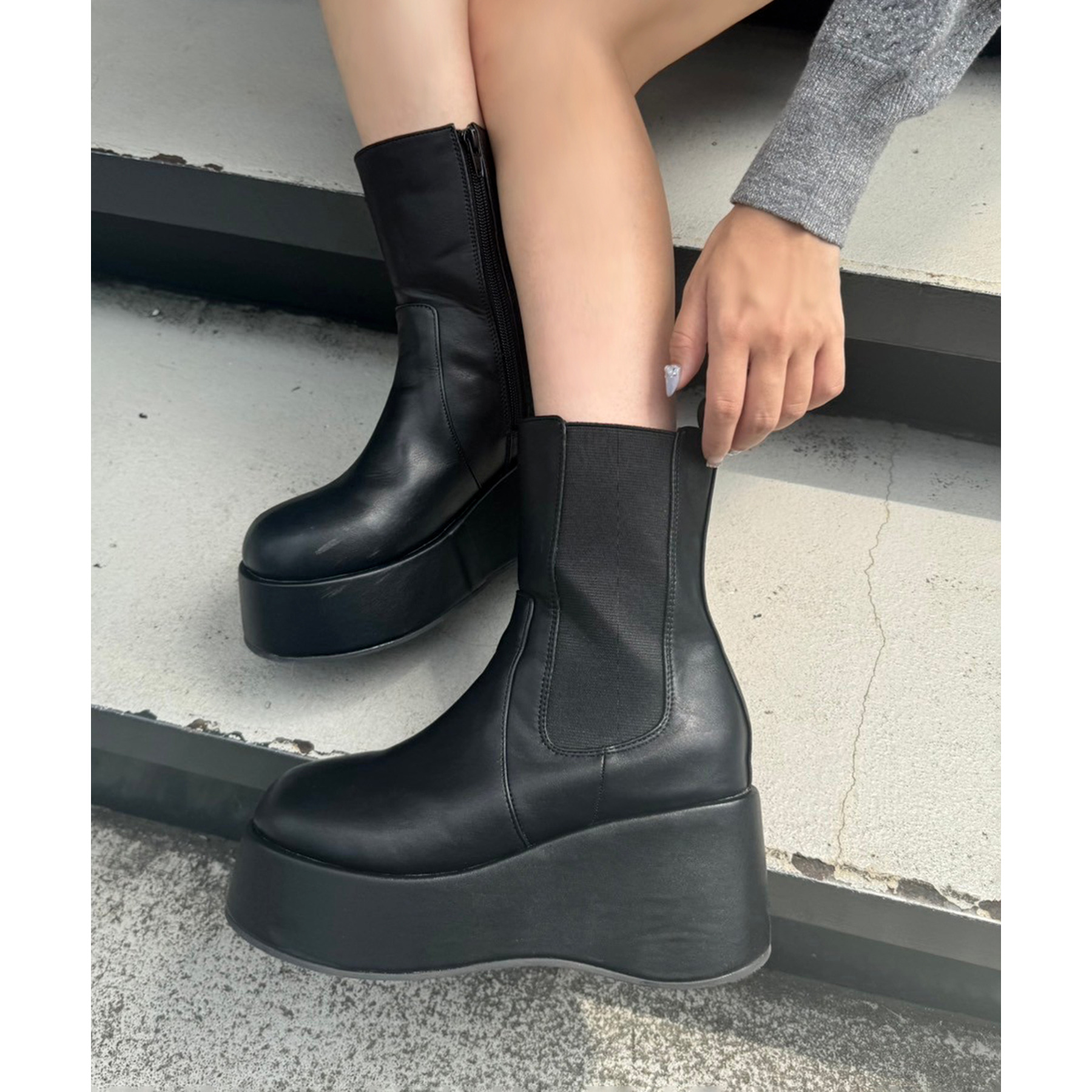 マイナス3キロ見え/SNSで話題】サイドゴアボリュームソールショート