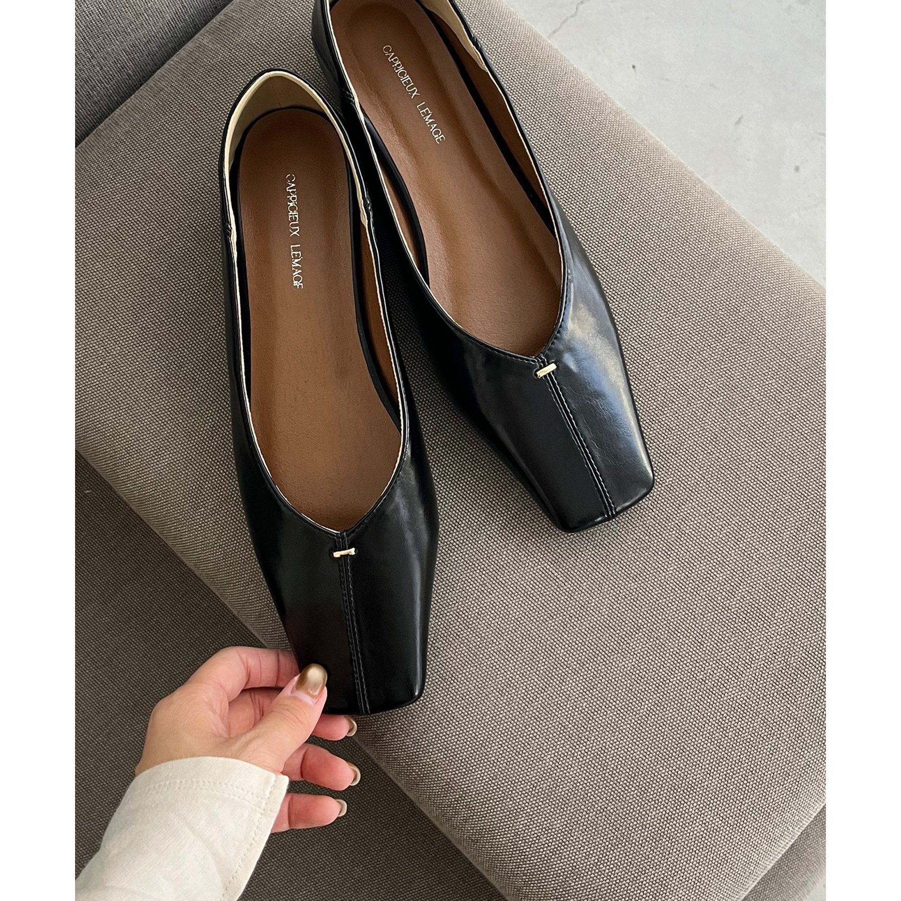 大人の定番パンプス】スクエアステッチフラットシューズ