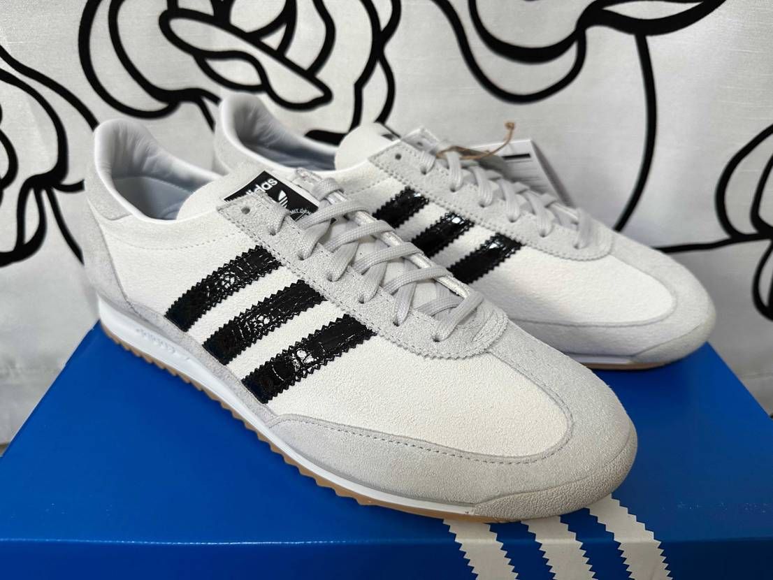 サファリラウンジ エクスクルーシブ アディダス SL72 OG 