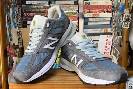 スニダンで購入可】2/11発売 SSZ × 長谷川昭雄 × New Balance 990V5