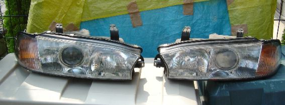 前期型レガシィBGに、BG後期用プロジェクターヘッドライト（4灯式）を