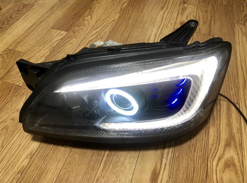 SwitchDesign UNDERGROUND BE/BH現行モデル ヘッドライト のパーツ