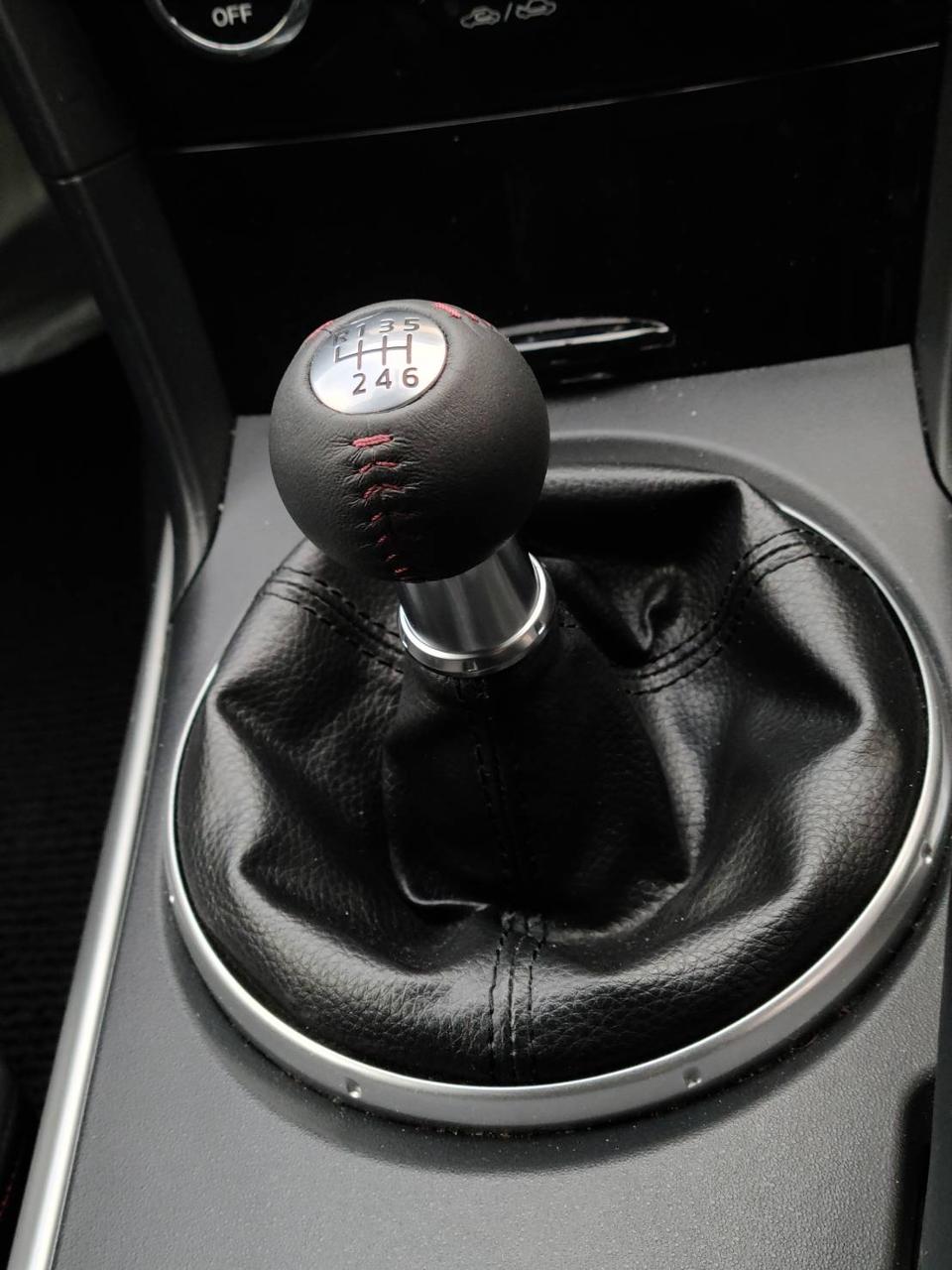ロードスターRF MT純正シフトノブ ロードスターRF MT純正シフトノブ