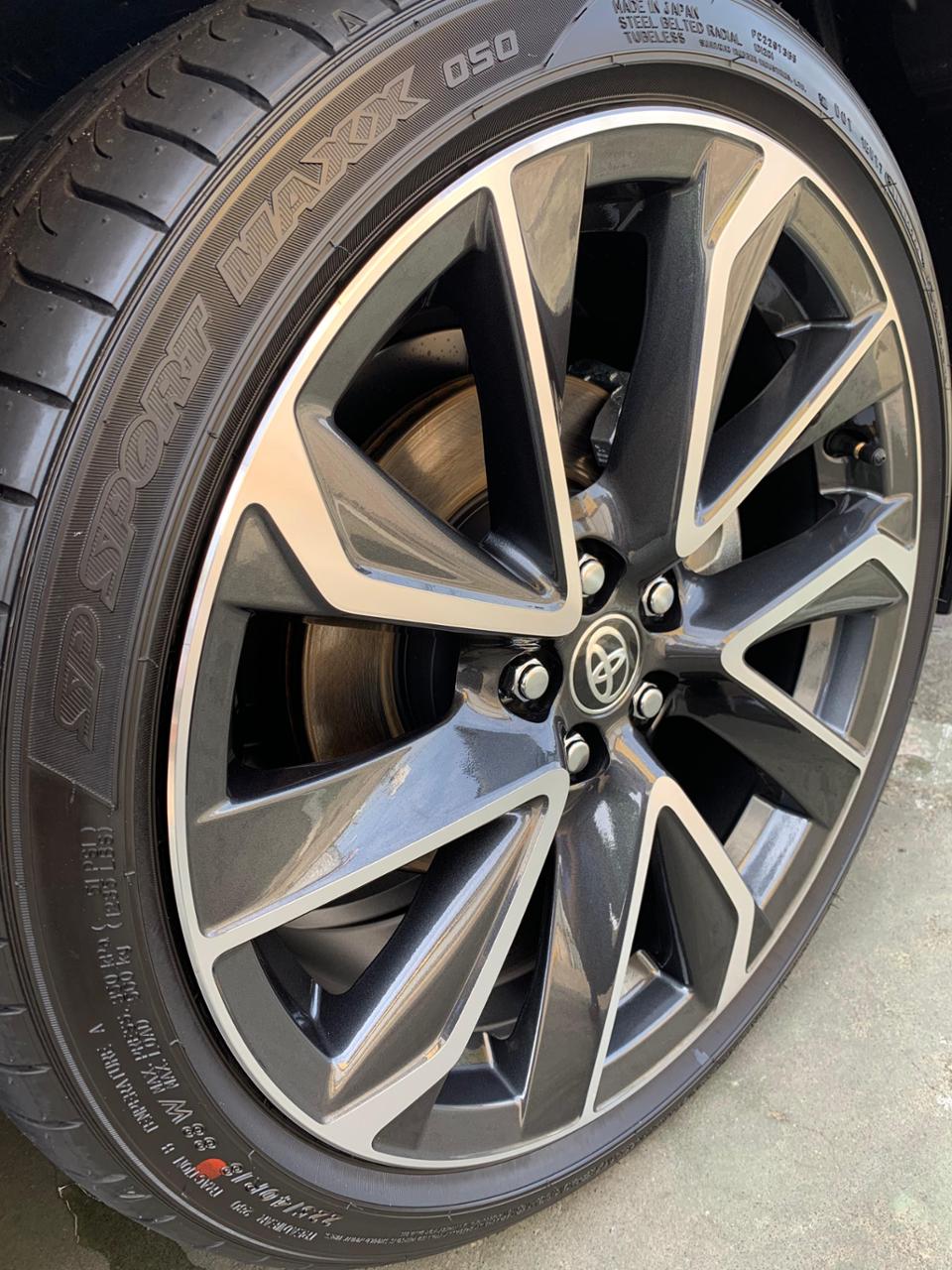 トヨタ(純正) 18インチアルミホイール のパーツレビュー | カローラ