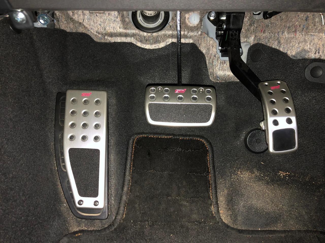 STI ペダルパッドセット(AT) のパーツレビュー | XV(R2-WRC) | みんカラ