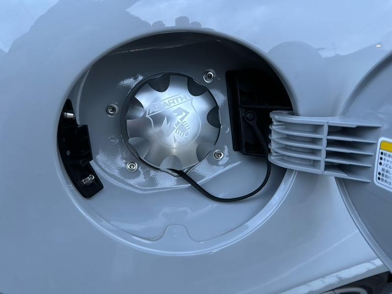 アバルト(純正) 純正アルミフューエルキャップ のパーツレビュー | 595