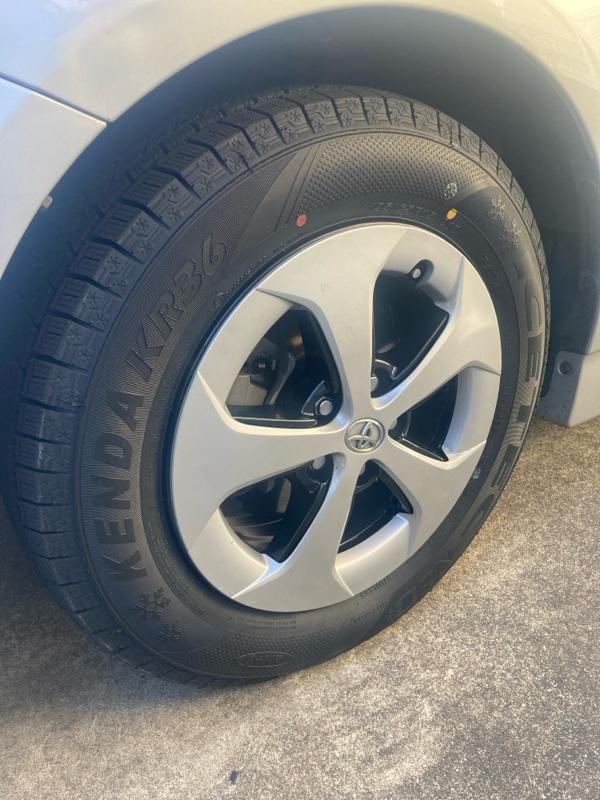 トヨタ(純正) 30プリウス後期純正15インチアルミホイール のパーツ