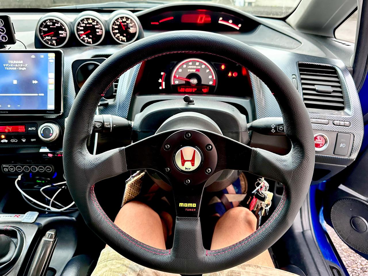 モモ レース レザーステアリング 良品 2000年製 ホーンボタン ネジ付