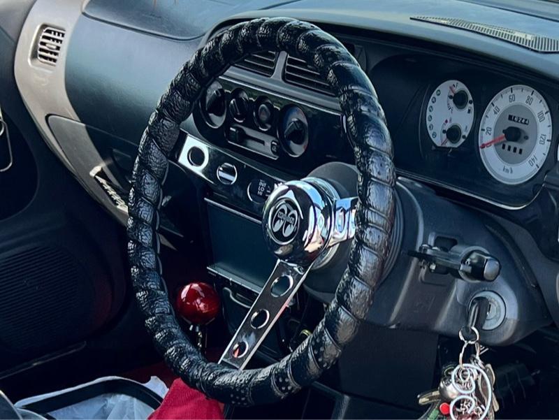 MOON EYES Sport Grip ステアリング ホイール カバー のパーツレビュー