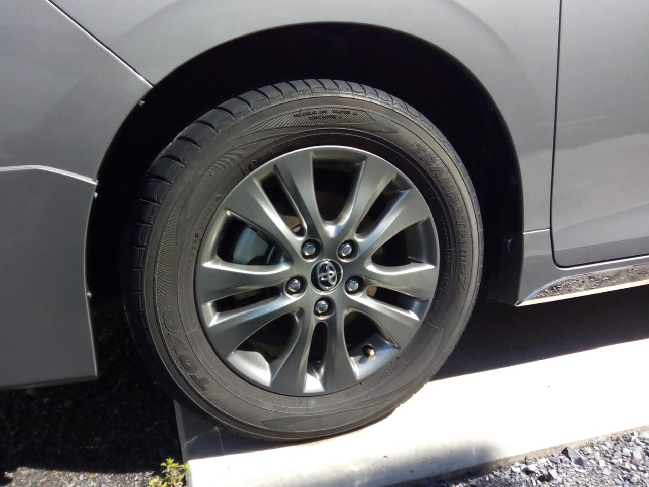 トヨタ(純正) 70系ノア・ヴォクシー 純正ホイール のパーツレビュー