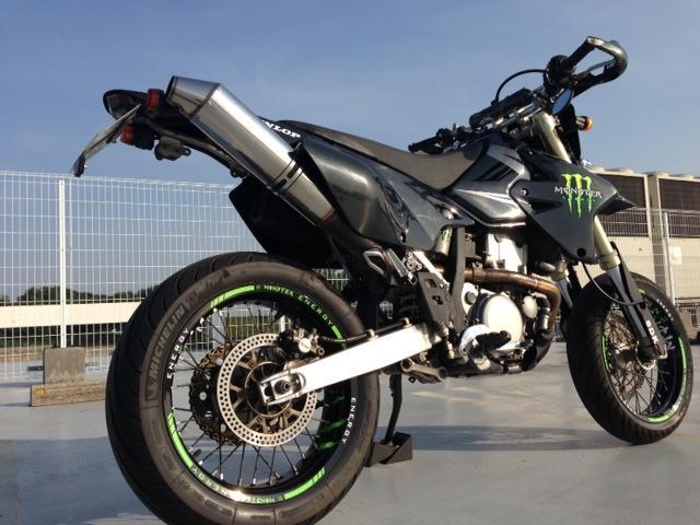 The Brake Shop ロケッツ ROKKKEZフルエキマフラー のパーツレビュー