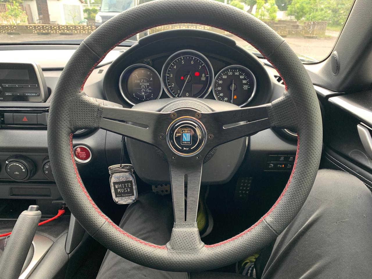 NARDI SPORTS TYPE ラリー パンチングレザー ディープコーンタイプ