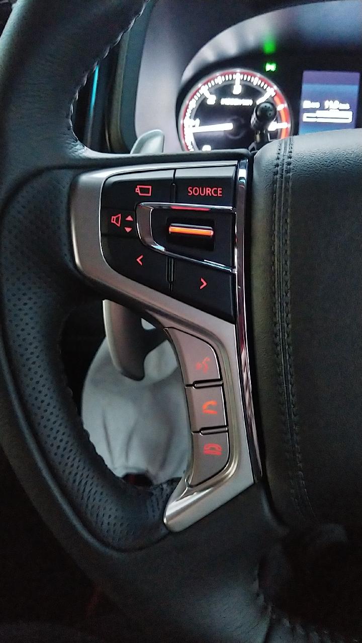 三菱自動車(純正) 純正 ステアリングリモコン のパーツレビュー