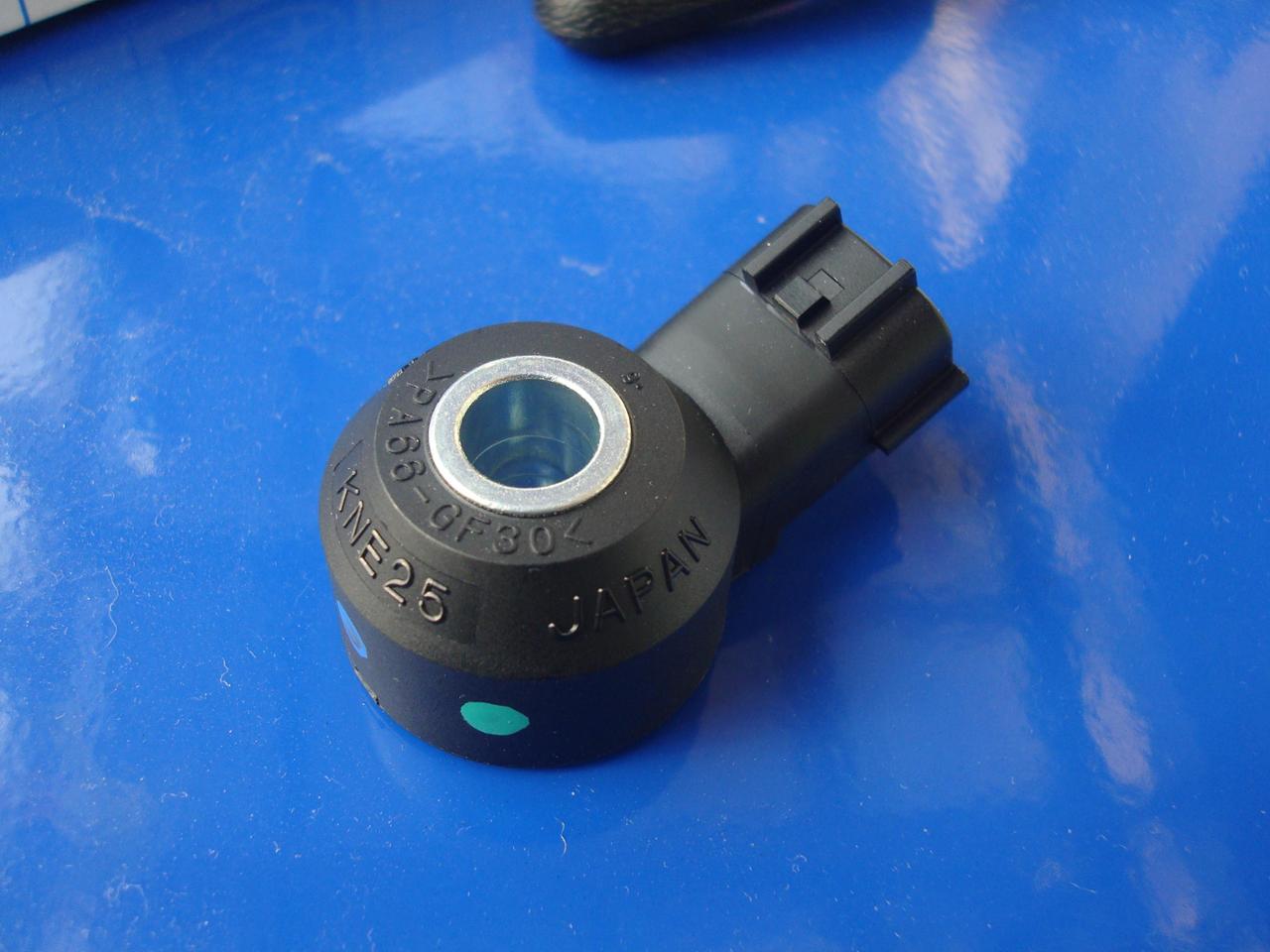 スバル(純正) SEN ASSY-KNOCK ノックセンサー(22060KA040) のパーツ