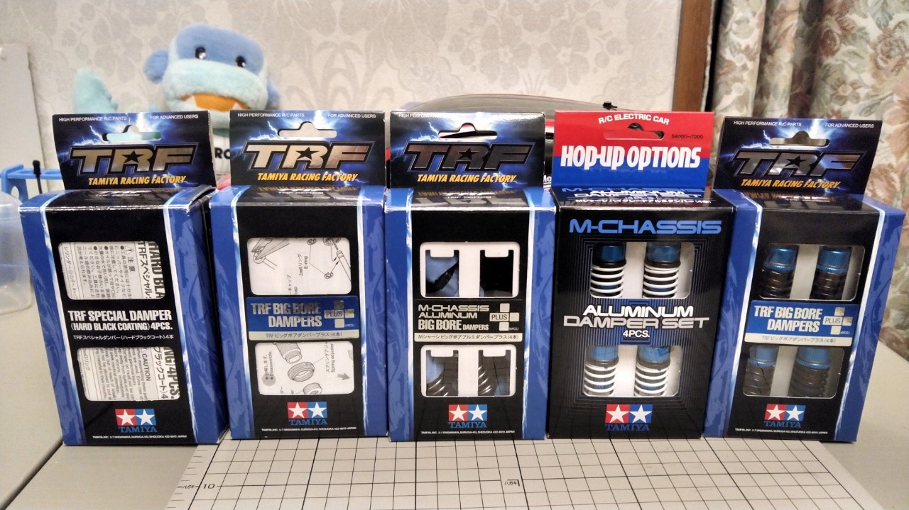 待望のMシャーシ用アルミダンパーセットが再販へ。早速組み立て開始