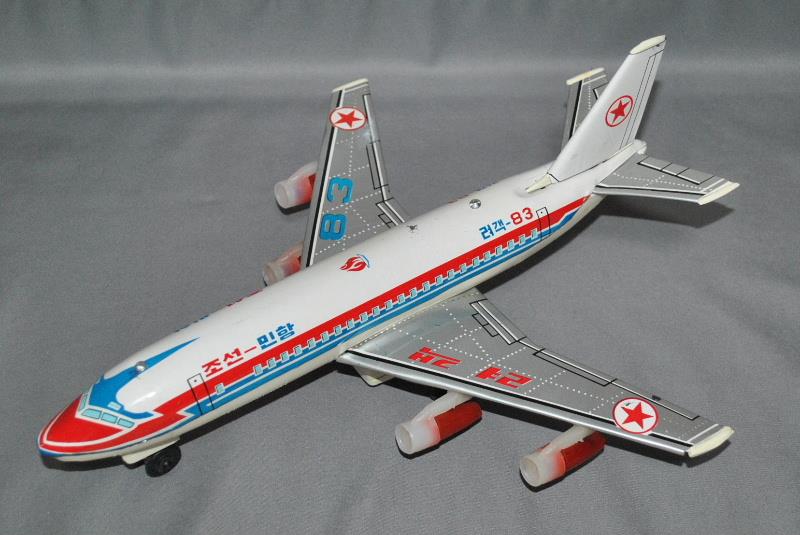 北朝鮮製、ブリキ玩具 電動走行ボーイング707 ｜覆面えるのブログ