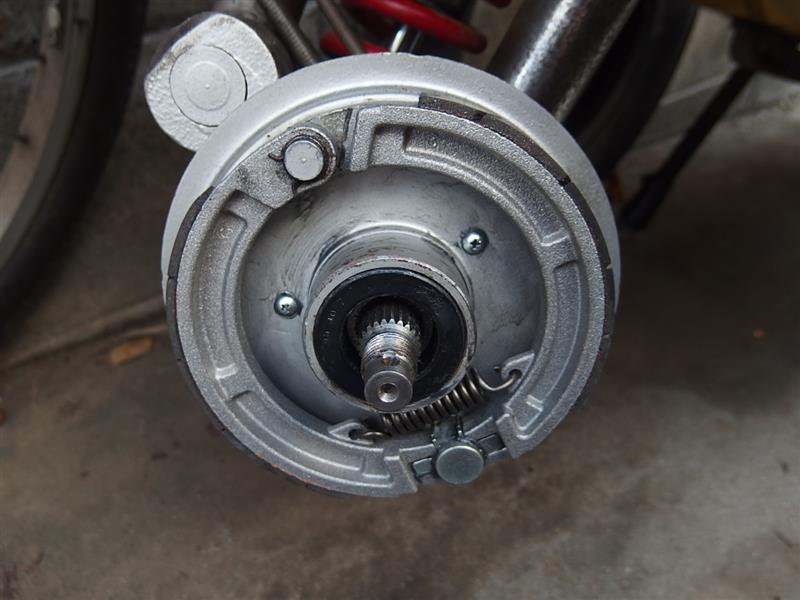 ベスパ フロントドラム、ホイール変更（ピアジオ ベスパ 50S）by PLUTO