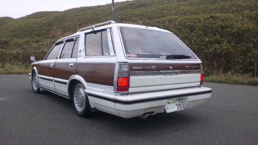 2026年最新Yahoo!オークション 純正新品 セドリック Y30 前期 テール