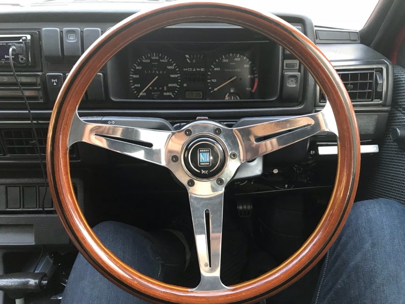 ハンドルボス ナルディ（フォルクスワーゲン ゴルフ (ハッチバック