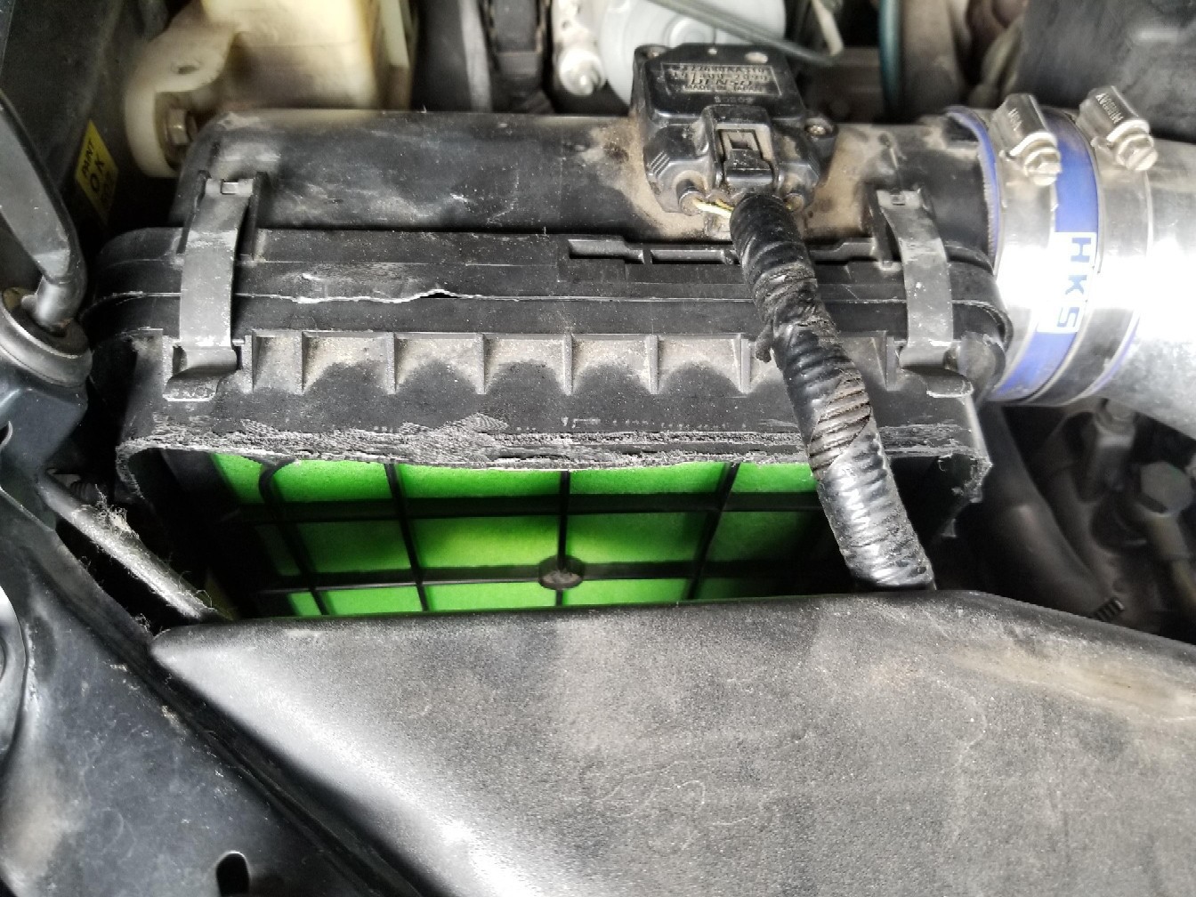 エアクリーナーボックス 加工（スバル レガシィツーリングワゴン・BP