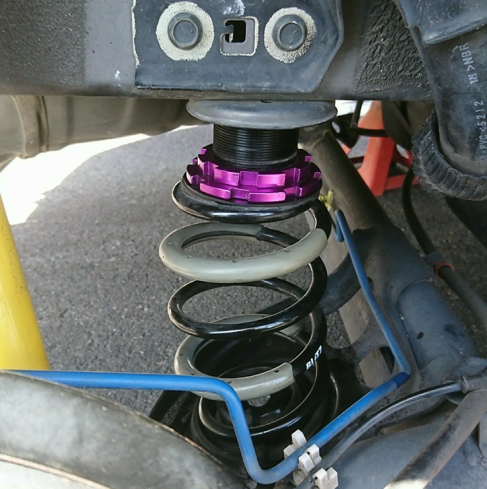 車高調整、バネ交換（日産 キューブ・Z12）by た く や ん - みんカラ