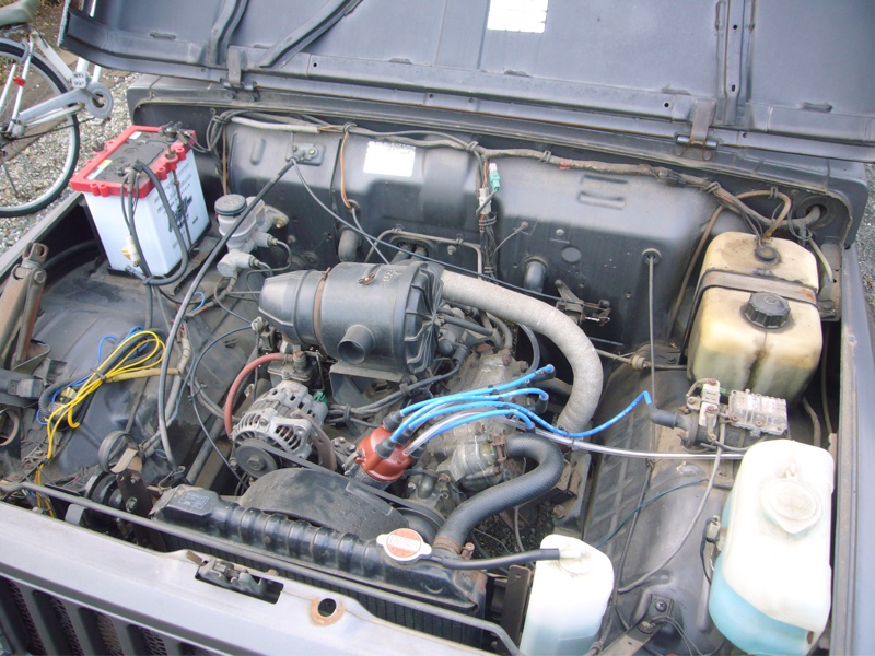 SJ30 エンジン不調によりプラグコード、デスビキャップなど交換