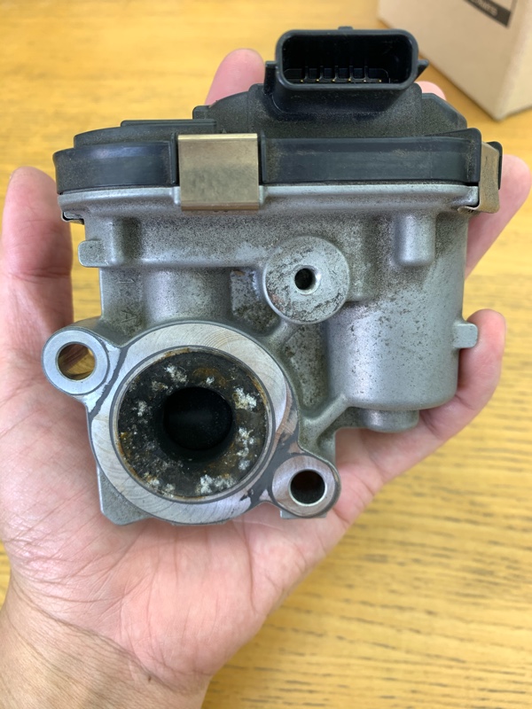 EGRバルブ交換（日産 セレナハイブリッド・C27）by 黒チョコボ - みんカラ