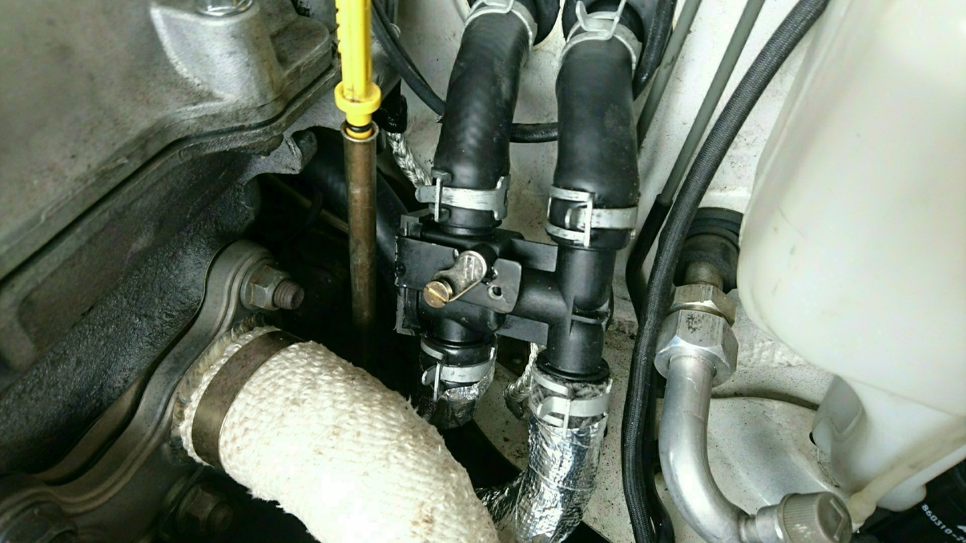 ヒーターバルブ取り付け 3（マツダ ユーノスロードスター・NA）by